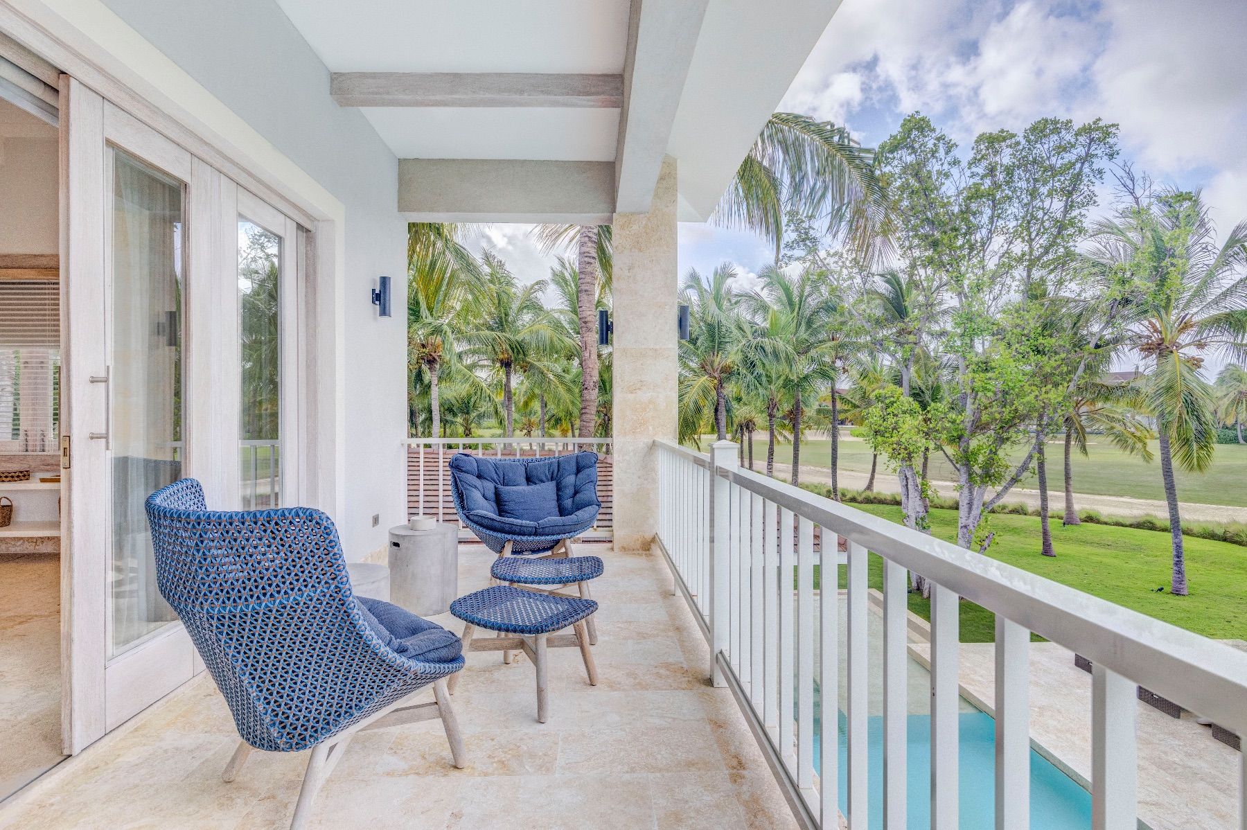 Royale Estate villa photo.